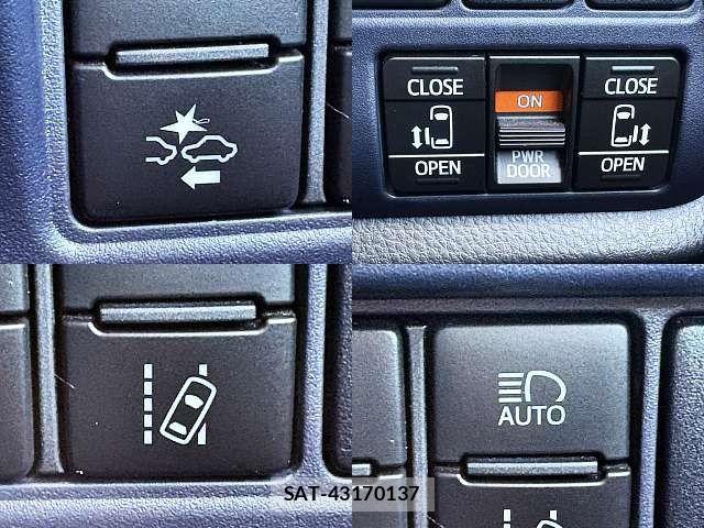 Toyota VOXY 2017-01 7226896-4