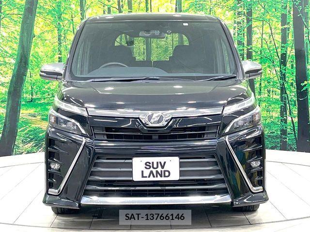 Toyota VOXY 2018-07 7226923-15
