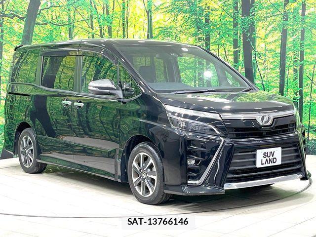 Toyota VOXY 2018-07 7226923-17