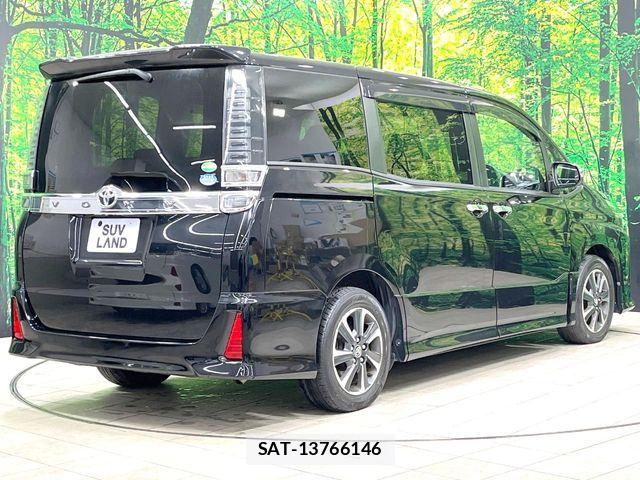 Toyota VOXY 2018-07 7226923-18