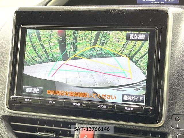 Toyota VOXY 2018-07 7226923-4
