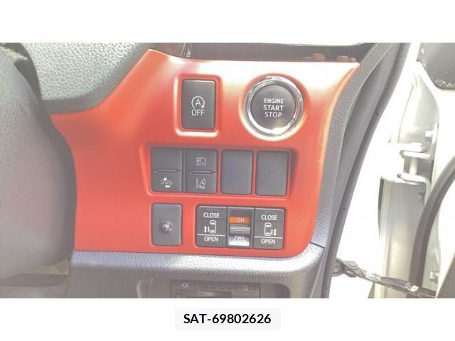 Toyota VOXY 2017-10 7226912-13