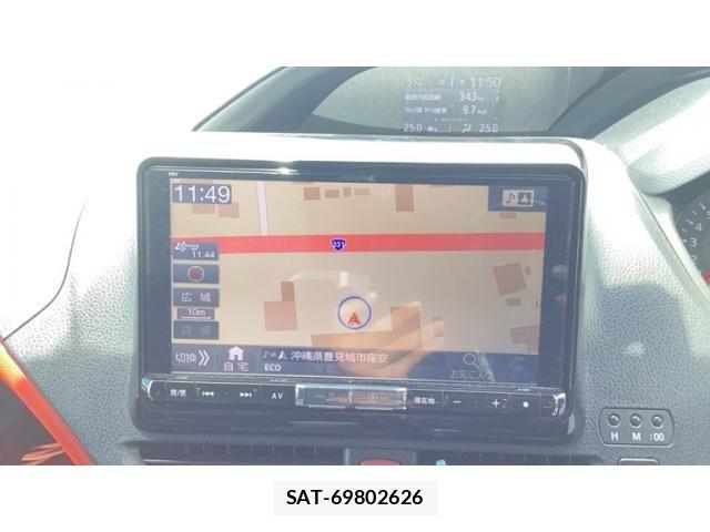 Toyota VOXY 2017-10 7226912-18