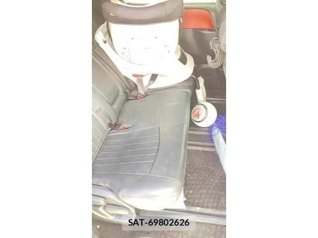 Toyota VOXY 2017-10 7226912-22