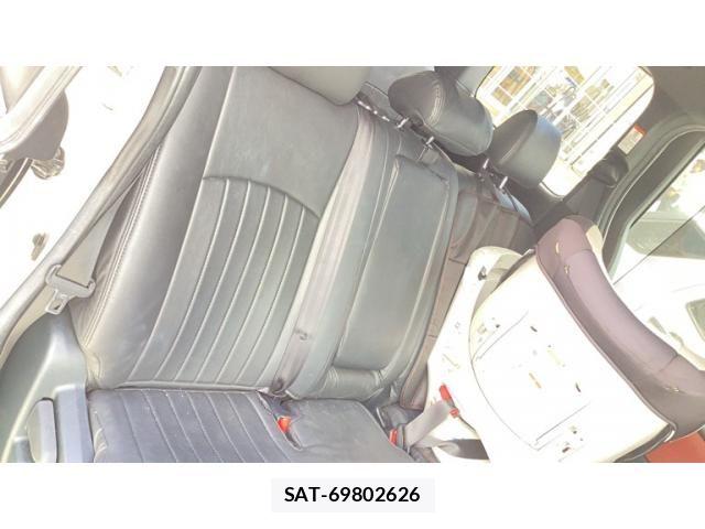 Toyota VOXY 2017-10 7226912-23