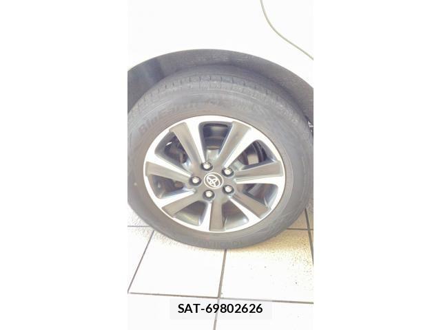 Toyota VOXY 2017-10 7226912-8
