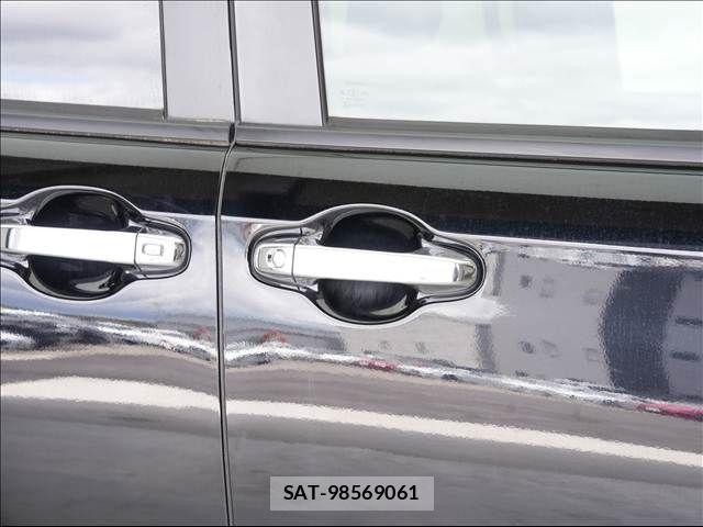 Toyota VOXY 2019-12 7226938-25