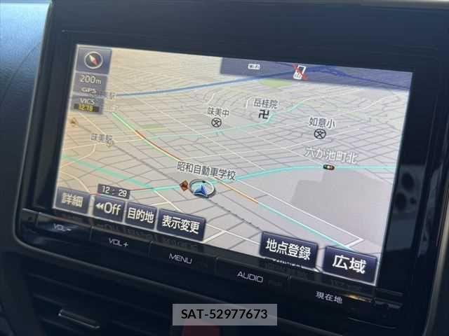 Toyota VOXY 2015-04 7226886-3
