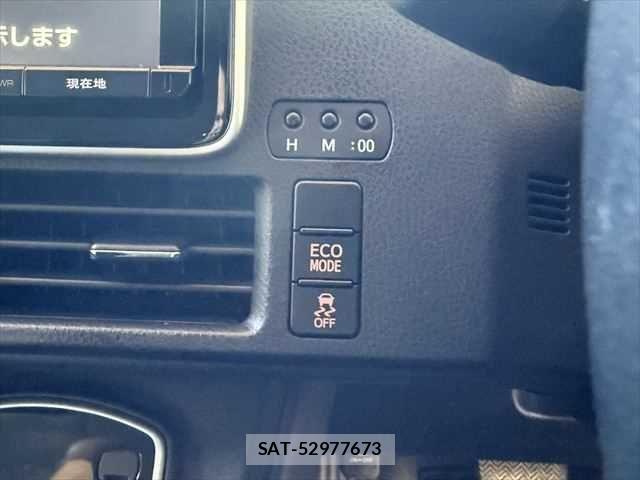 Toyota VOXY 2015-04 7226886-8