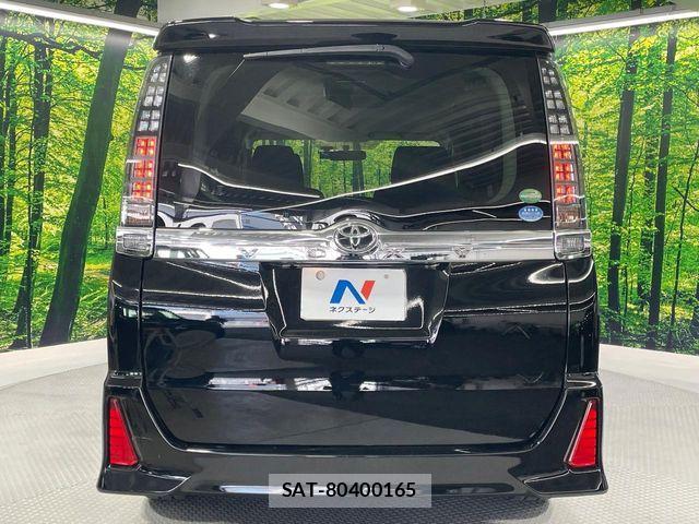 Toyota VOXY 2015-06 7226882-16