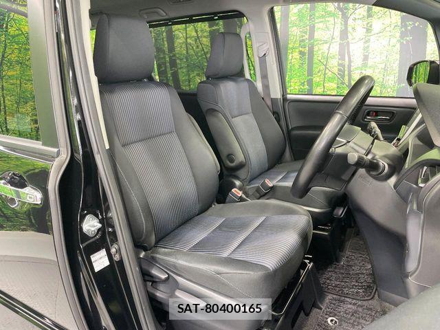 Toyota VOXY 2015-06 7226882-8