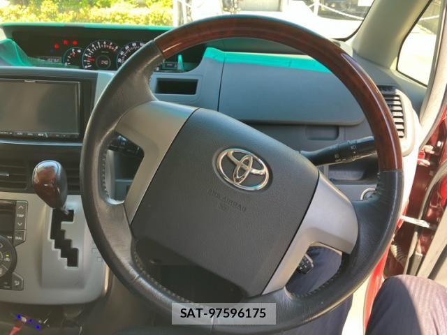 Toyota VOXY 2008-04 7226840-12