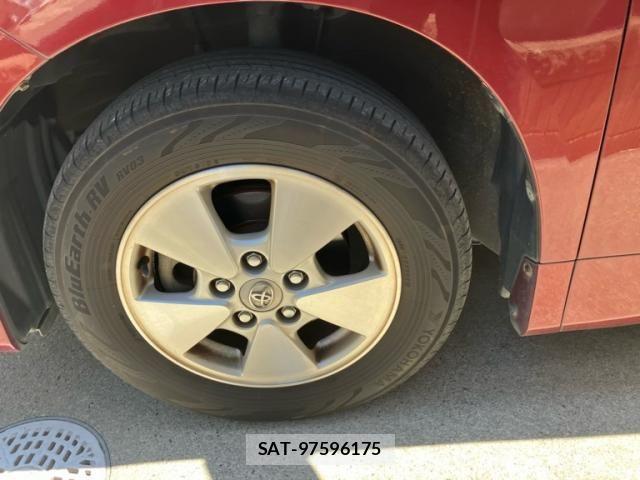 Toyota VOXY 2008-04 7226840-7
