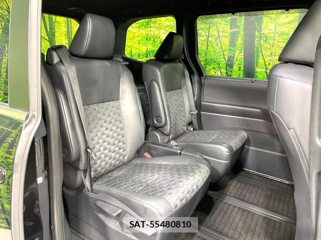 Toyota VOXY 2023-12 7226992-10