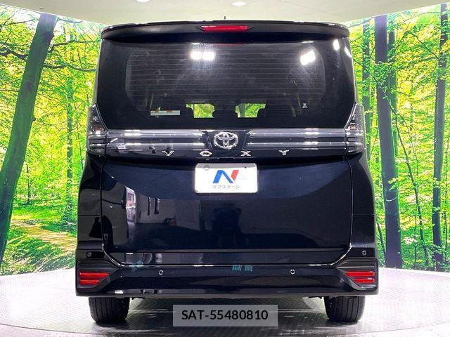 Toyota VOXY 2023-12 7226992-17