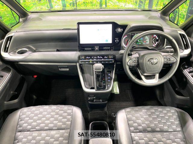 Toyota VOXY 2023-12 7226992-1