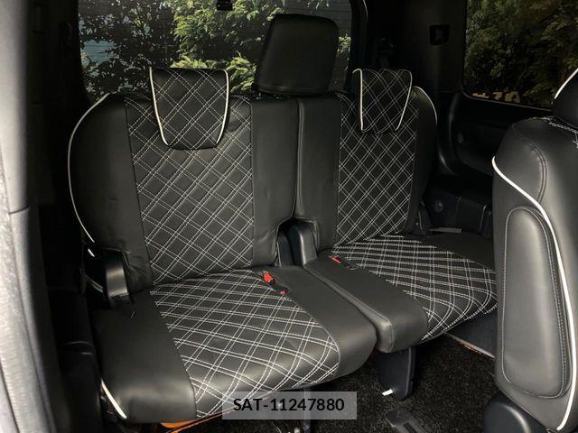 Toyota VOXY 2019-06 7226932-9