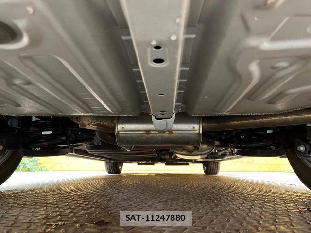 Toyota VOXY 2019-06 7226932-19