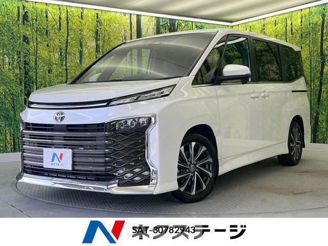Toyota VOXY 2023-07 7226981-0