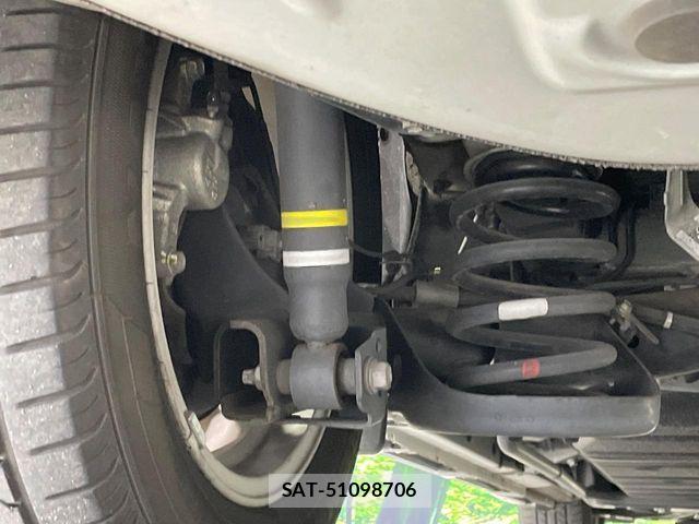 Toyota VOXY 2014-11 7226877-19