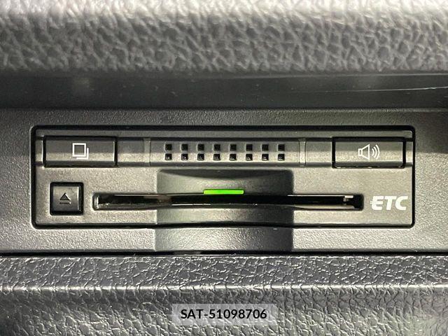 Toyota VOXY 2014-11 7226877-7