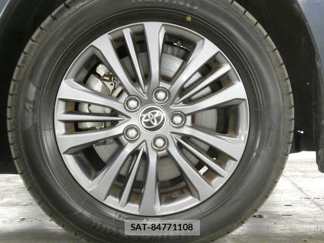 Toyota VOXY 2023-04 7226984-10
