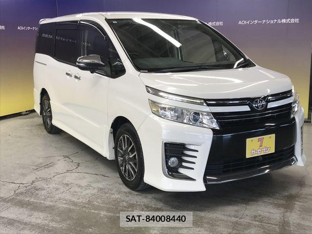 Toyota VOXY 2015-10 7226887-1