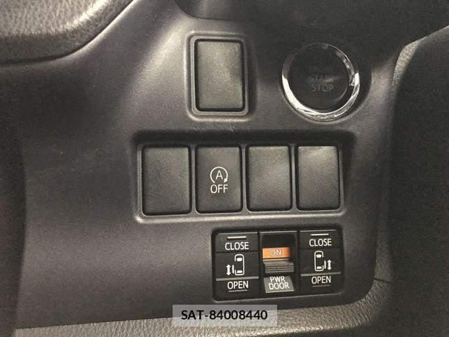 Toyota VOXY 2015-10 7226887-22