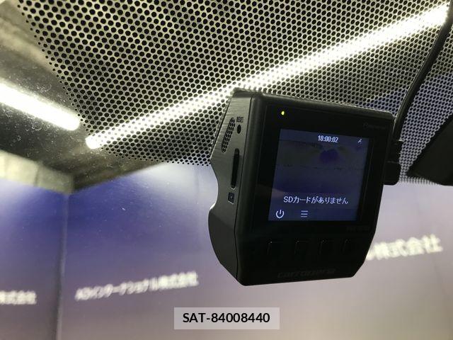Toyota VOXY 2015-10 7226887-24