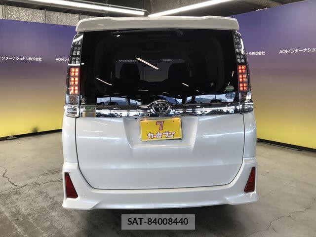 Toyota VOXY 2015-10 7226887-3