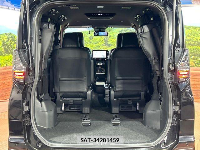 Toyota VOXY 2023-07 7226983-10