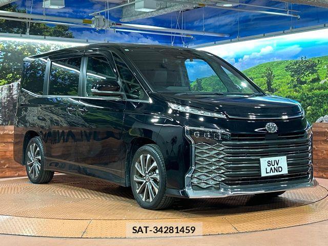 Toyota VOXY 2023-07 7226983-16