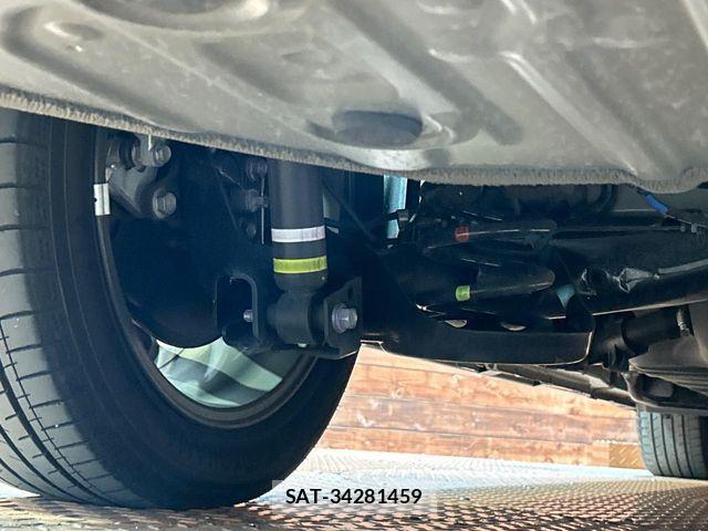Toyota VOXY 2023-07 7226983-19