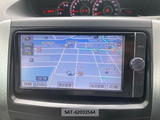 Toyota VOXY 2013-11 7226870-20