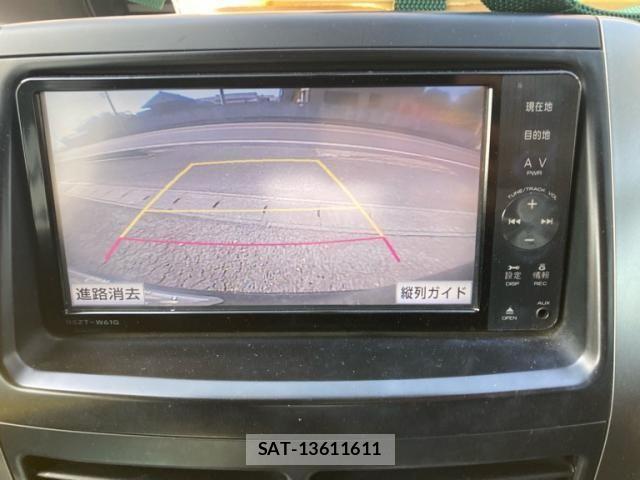 Toyota VOXY 2012-03 7226865-8