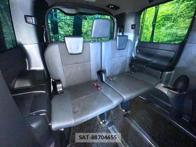 Toyota VOXY 2020-12 7226948-9
