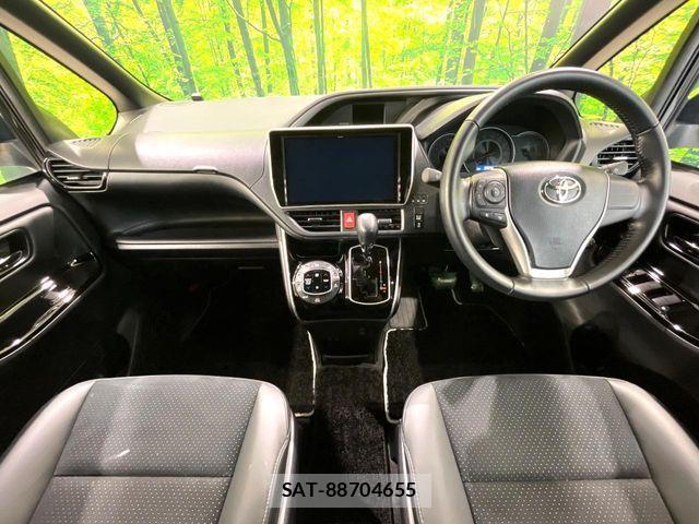Toyota VOXY 2020-12 7226948-1