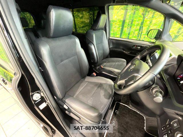 Toyota VOXY 2020-12 7226948-7