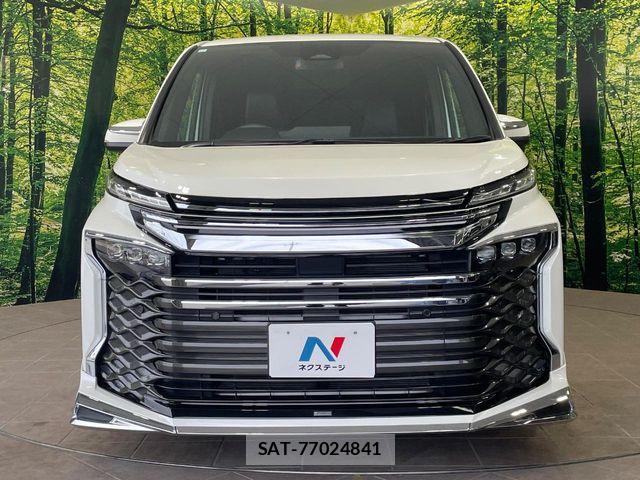 Toyota VOXY 2023-10 7226988-13