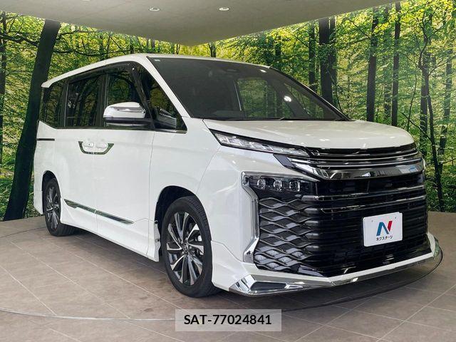 Toyota VOXY 2023-10 7226988-15