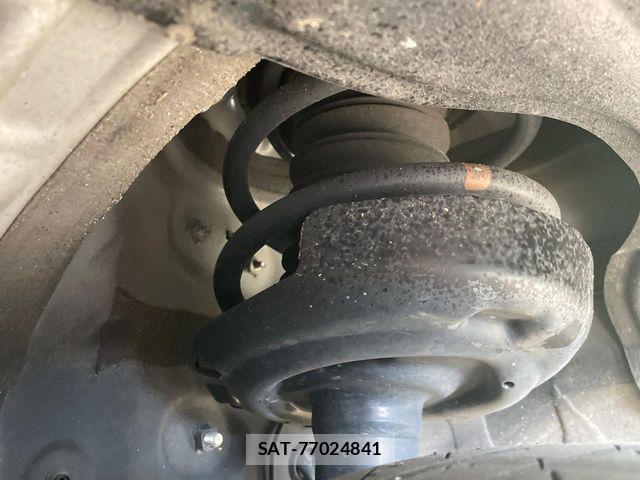 Toyota VOXY 2023-10 7226988-19