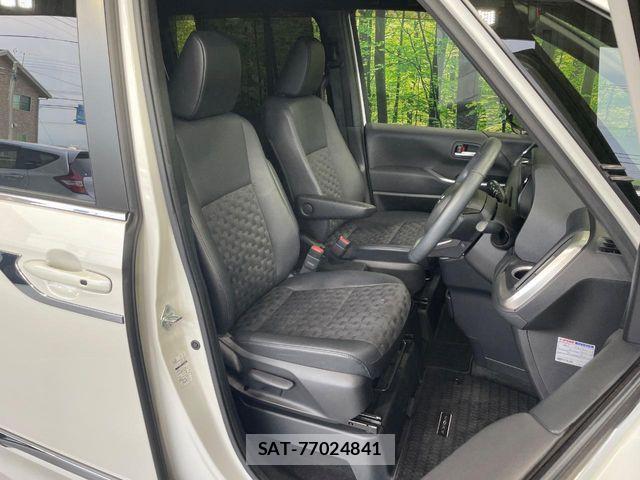Toyota VOXY 2023-10 7226988-6