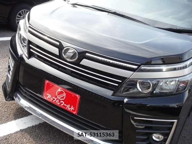 Toyota VOXY 2017-06 7226906-4