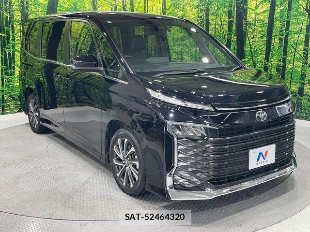 Toyota VOXY 2023-12 7226991-17