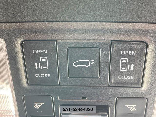 Toyota VOXY 2023-12 7226991-7