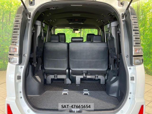 Toyota VOXY 2021-09 7226963-10
