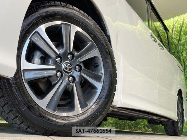 Toyota VOXY 2021-09 7226963-13
