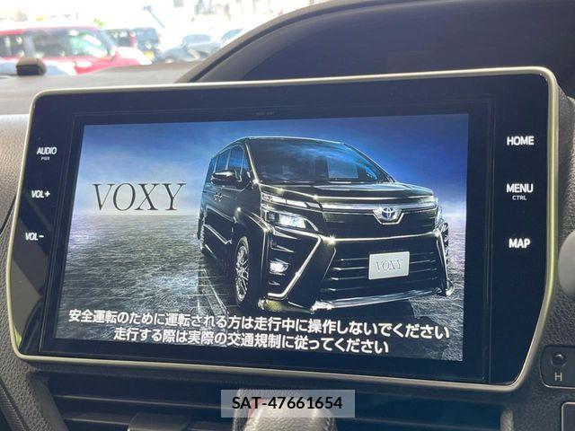 Toyota VOXY 2021-09 7226963-2