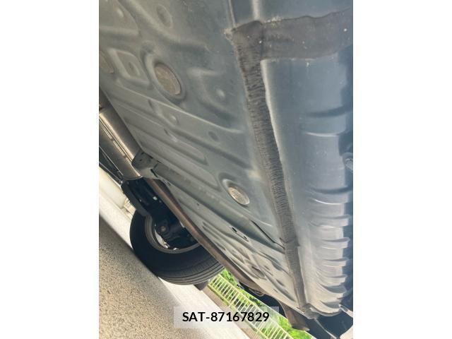 Toyota VOXY 2015-08 7226883-9