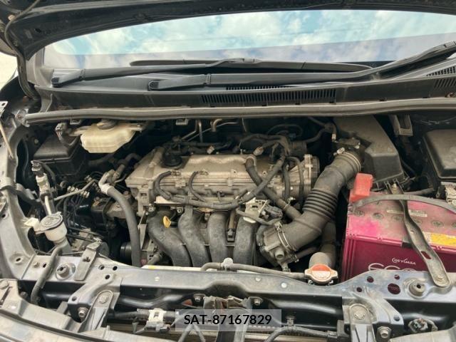 Toyota VOXY 2015-08 7226883-27